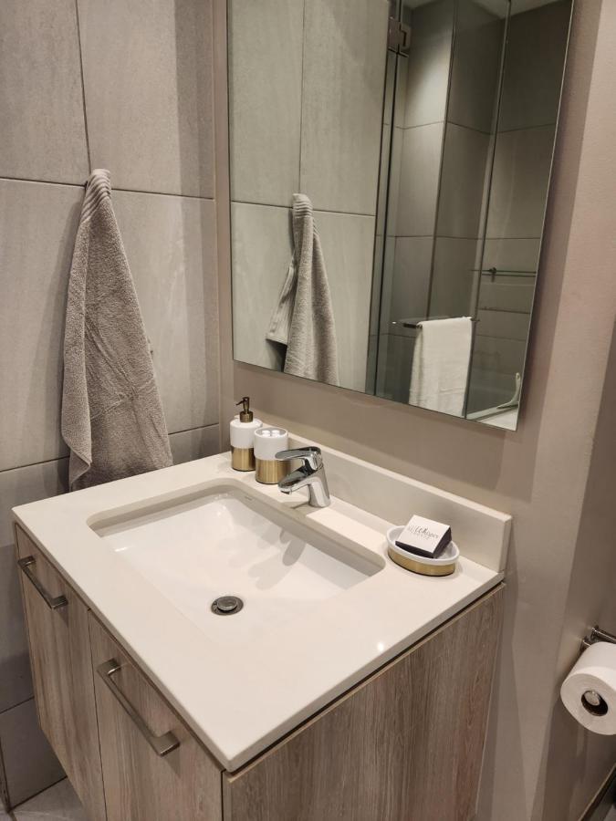 Menlyn Maine Residences 721 Apartment *